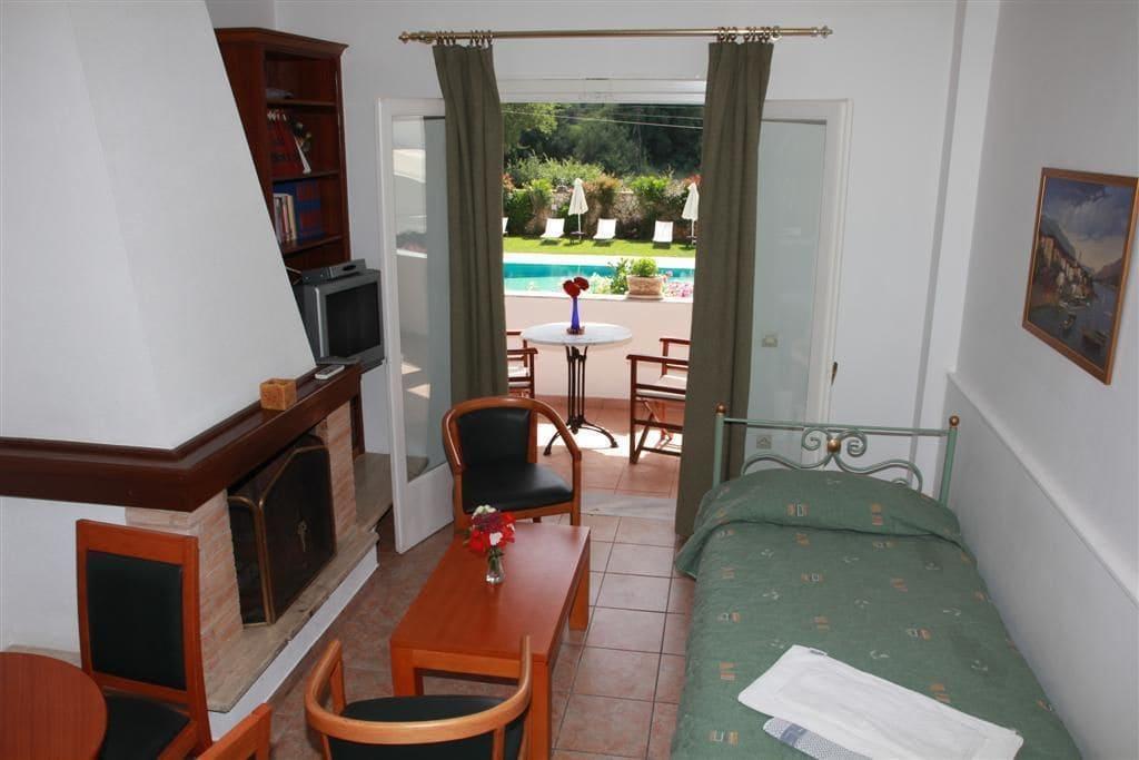 Paradise Inn Liapades Corfu 外观 照片