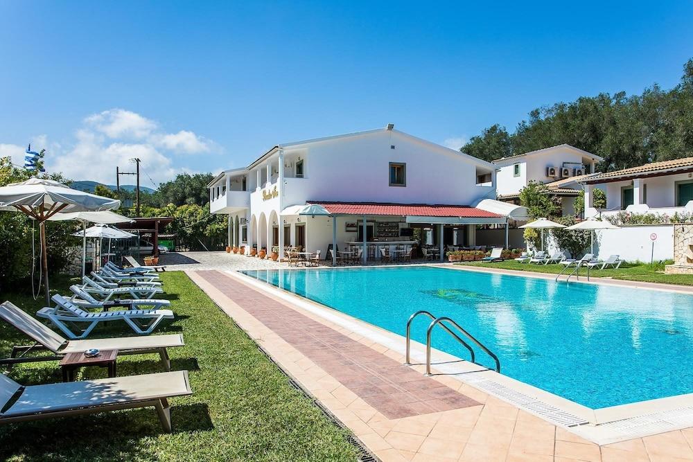 Paradise Inn Liapades Corfu 外观 照片