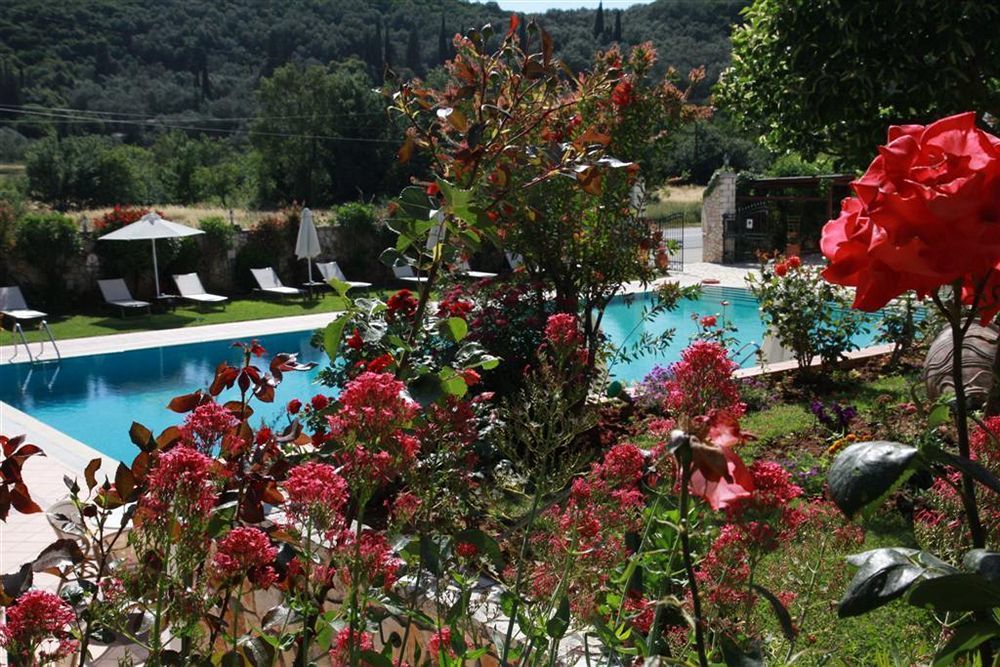 Paradise Inn Liapades Corfu 外观 照片