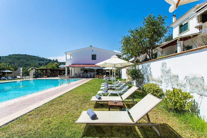 Paradise Inn Liapades Corfu 外观 照片