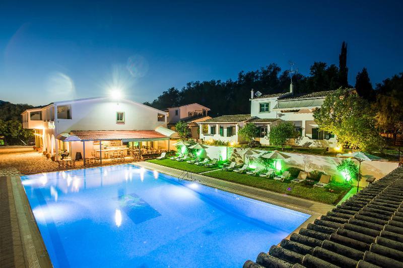 Paradise Inn Liapades Corfu 外观 照片